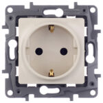 Розетка Legrand Etika встраиваемая слоновая кость (672321)