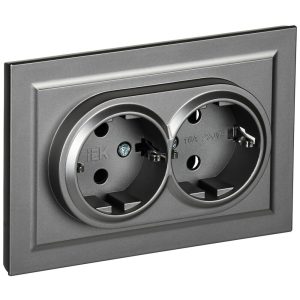 Розетка IEK Brite РСш12-3-БрС встраиваемая сталь со шторками (BR-R24-16-K46-F)